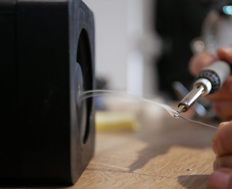 Fabriquer un Extracteur de Fumée pour vos soudures et surtout pour votre santé ! DIY